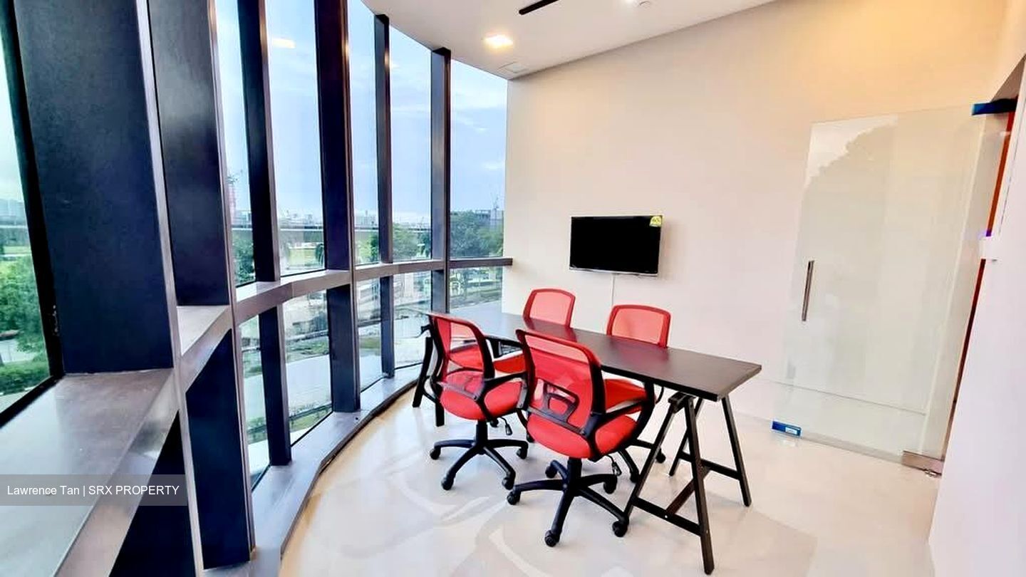 Woods Square (D25), Office #567488281
